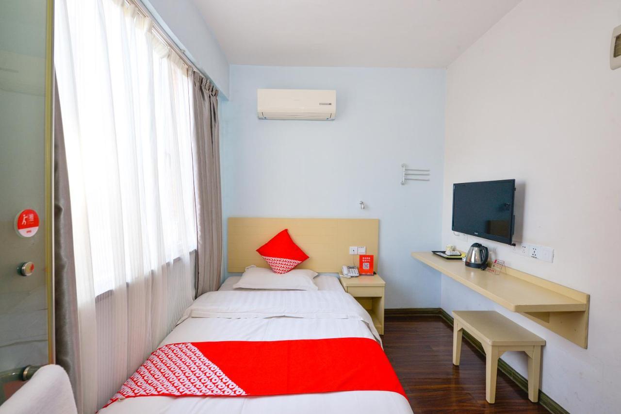 Guilin 68° Hotel North Railway Station Branch Экстерьер фото